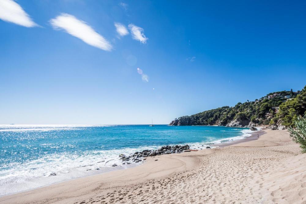 Camping Sunissim Cala Llevado 4 By Locatour Hotel Tossa de Mar Bagian luar foto
