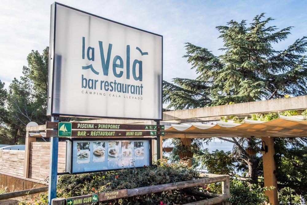 Camping Sunissim Cala Llevado 4 By Locatour Hotel Tossa de Mar Bagian luar foto